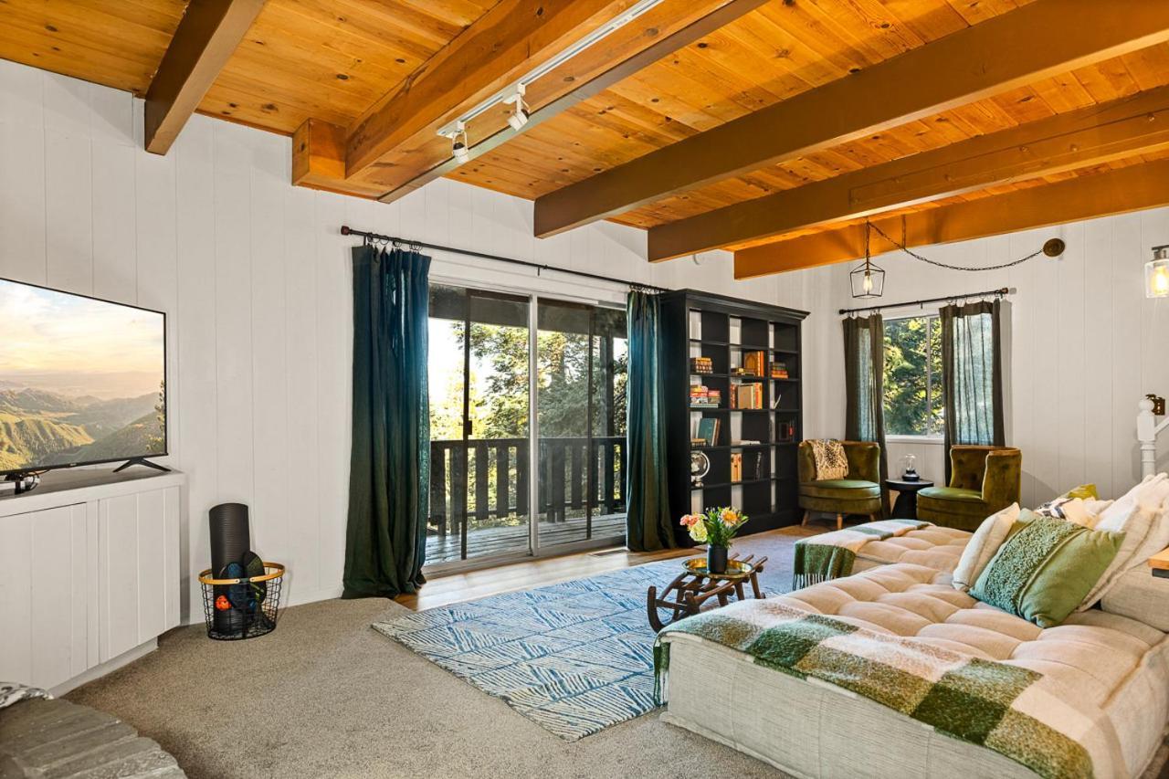 Romantic & Family Friendly Chalet In The Woods 레이크애로우헤드 외부 사진