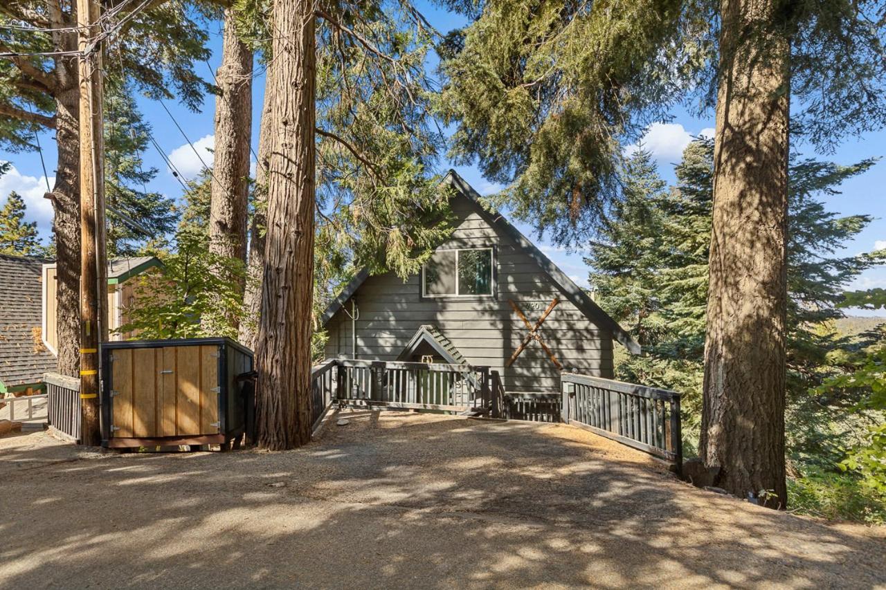 Romantic & Family Friendly Chalet In The Woods 레이크애로우헤드 외부 사진